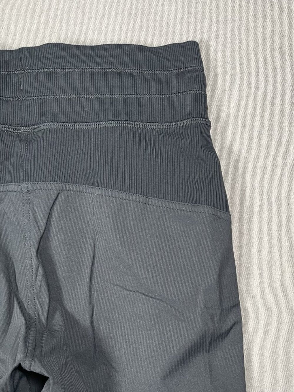Lululemon Dance Studio Mid Rise Black Jogger Pants - Women Size 2 X 28 - Picture 14 of 16